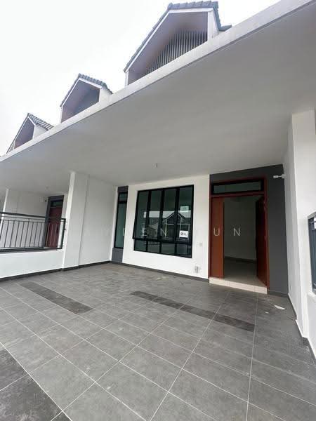 Rumah Teres 2-Tingkat untuk Dijual di Taman Dato Onn (Johor Bahru) - Jayden Fun - Exterior - PropertyGuru.com.my