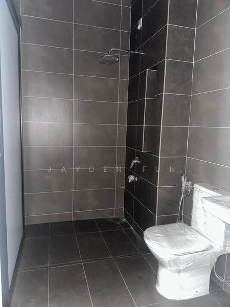 Rumah Teres 2-Tingkat untuk Dijual di Taman Dato Onn (Johor Bahru) - Jayden Fun - Bathroom - PropertyGuru.com.my