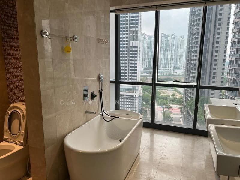 Kediaman Servis untuk Disewa di The Elements - Cayden Chin - Bathroom - PropertyGuru.com.my