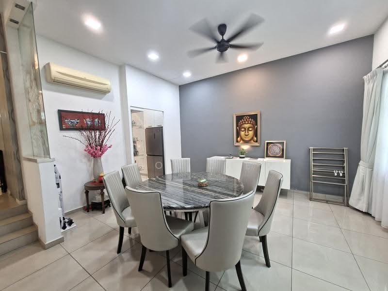 Rumah Berkembar untuk Dijual di Puchong (Selangor) - Simon Chew - Dining Room - PropertyGuru.com.my