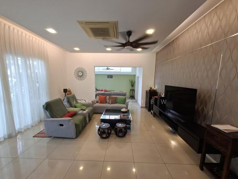 Rumah Berkembar untuk Dijual di Puchong (Selangor) - Simon Chew - Living Room - PropertyGuru.com.my