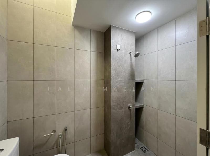 Rumah Teres 2-Tingkat untuk Disewa di Bandar Gamuda Cove (Dengkil) - Halim Mazlan - Bathroom - PropertyGuru.com.my