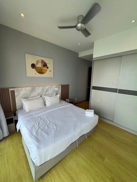 Kondominium untuk Dijual di Royal Strand @ Country Garden Danga Bay - Vincent Lai - Bedroom - PropertyGuru.com.my