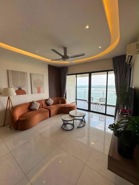 Kondominium untuk Dijual di Royal Strand @ Country Garden Danga Bay - Vincent Lai - Living Room - PropertyGuru.com.my