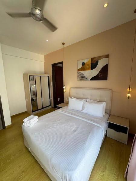 Kondominium untuk Dijual di Royal Strand @ Country Garden Danga Bay - Vincent Lai - Bedroom - PropertyGuru.com.my