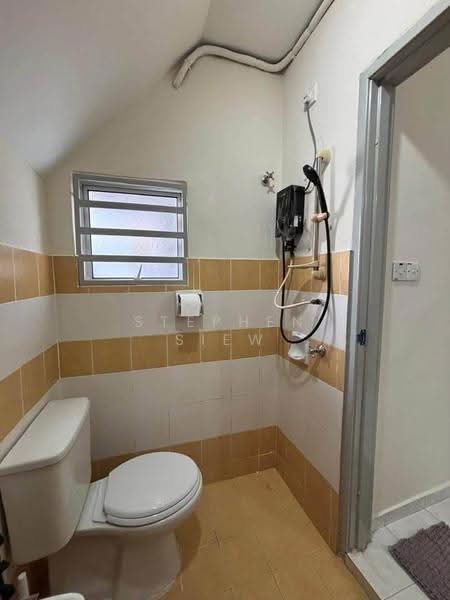 Apartment for Rent at Alpine Village - Stephen Siew - Bathroom - PropertyGuru.com.my