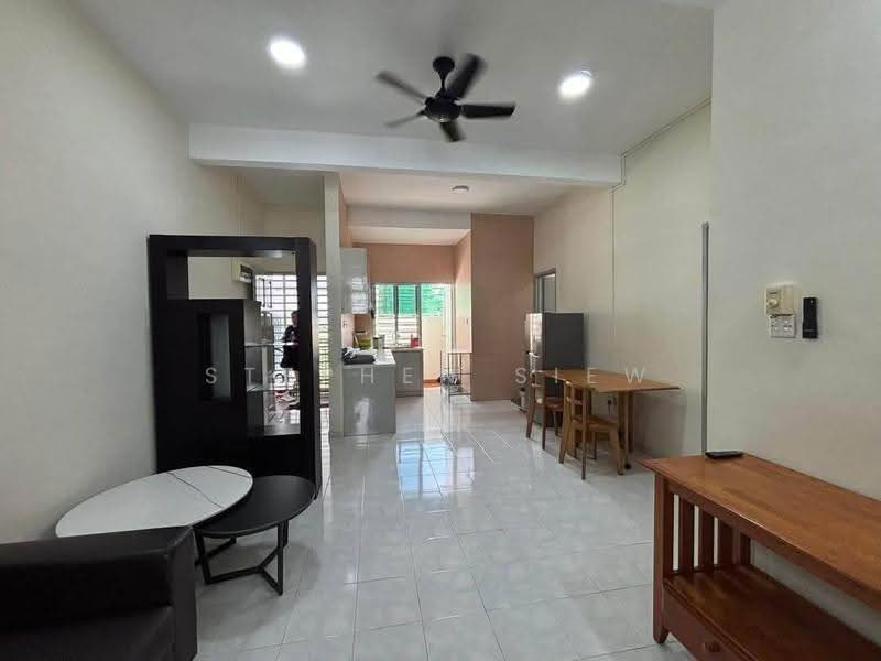 Apartment for Rent at Alpine Village - Stephen Siew - Living Room - PropertyGuru.com.my