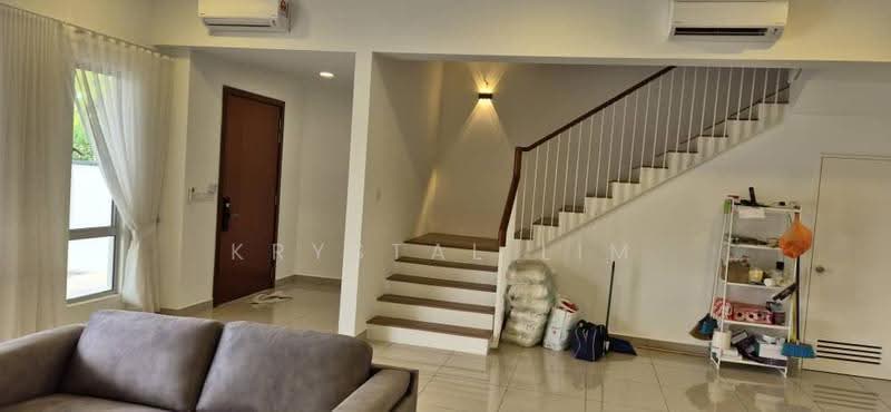Rumah Teres 2-Tingkat untuk Disewa di Bandar Gamuda Cove (Dengkil) - Krystal Lim - Living Room - PropertyGuru.com.my