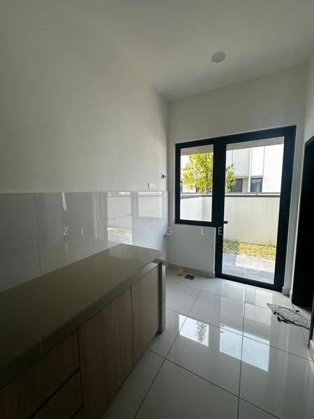 Rumah Berkembar untuk Disewa di Telok Panglima Garang (Selangor) - Zi Ying Lee - Kitchen - PropertyGuru.com.my