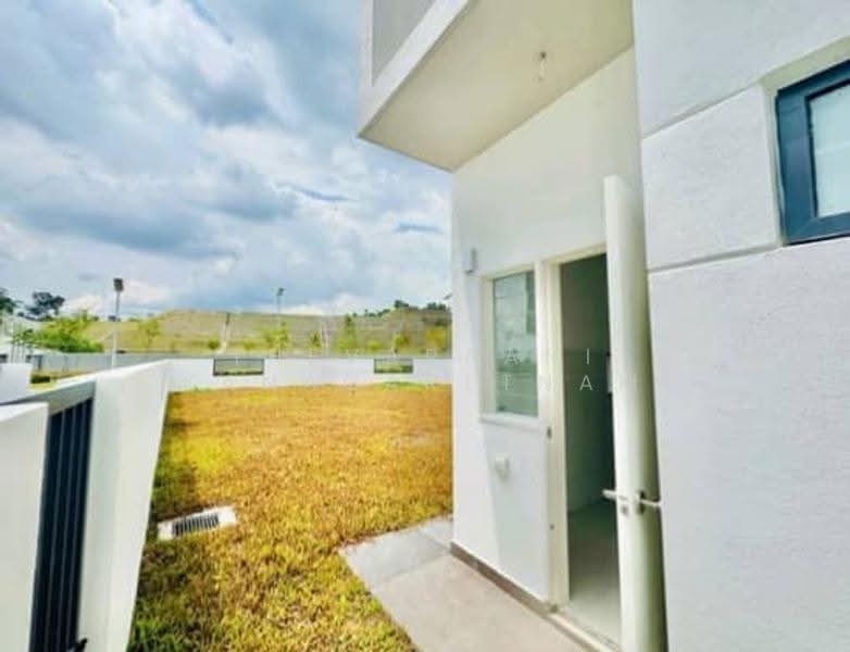 Rumah Teres 2-Tingkat untuk Dijual di Kota Emerald (Rawang) - Thevaraani Kanagaretnam - Exterior - PropertyGuru.com.my