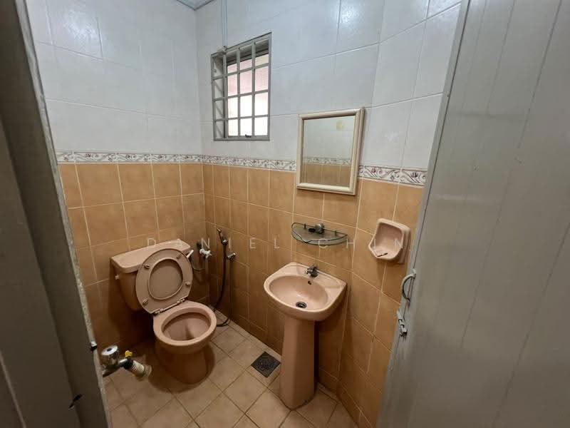 2-storey Terraced House for Rent in Taman Permata (Ulu Kelang) - Daniel Chin - Bathroom - PropertyGuru.com.my