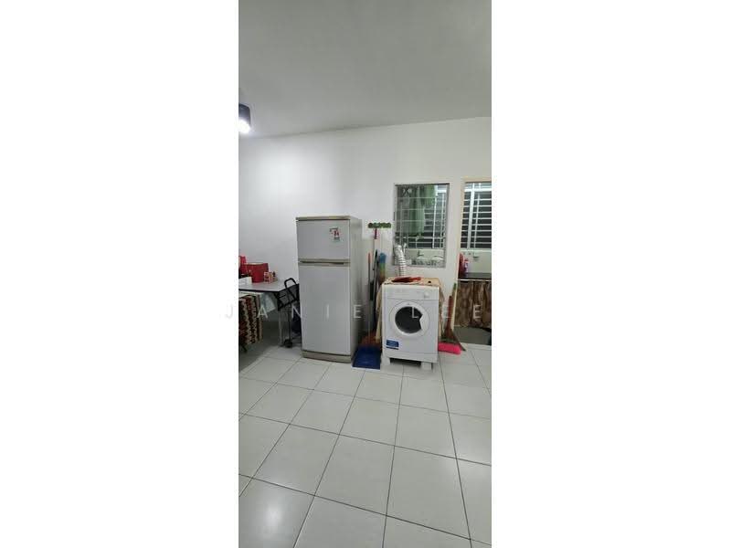 Pangsapuri untuk Disewa di Pangsapuri Seri Mutiara - Janie Lee - Fridge & Dryer - PropertyGuru.com.my