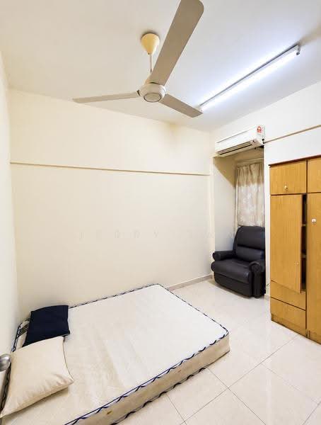 Rumah Flat untuk Disewa di Lavender Park - Jerry Tan - Bedroom - PropertyGuru.com.my