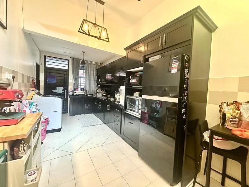 2-storey Terraced House for Sale in Saujana Utama (Selangor) - Muin Mn - Kitchen - PropertyGuru.com.my