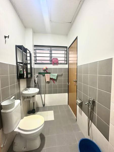 2-storey Terraced House for Sale in Saujana Utama (Selangor) - Muin Mn - Bathroom - PropertyGuru.com.my