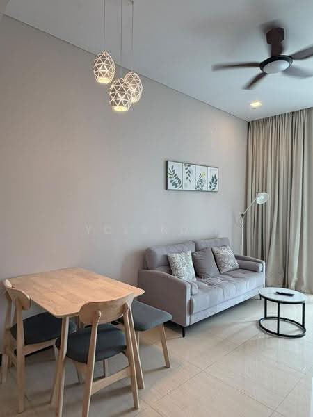 Kediaman Servis untuk Disewa di Puteri Cove Residences - Yoland . - Living Room - PropertyGuru.com.my