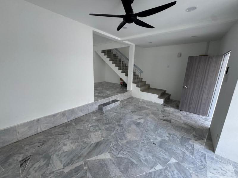 Terraced House for Sale in Bandar Country Homes (Rawang) - Dave Tan - Interior - PropertyGuru.com.my