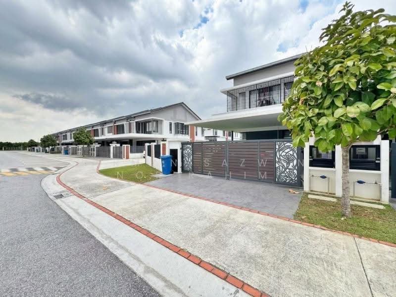 2-storey Terraced House for Sale in Elmina (Shah Alam) - Herman Sazwan Nor Rahim - Exterior - PropertyGuru.com.my