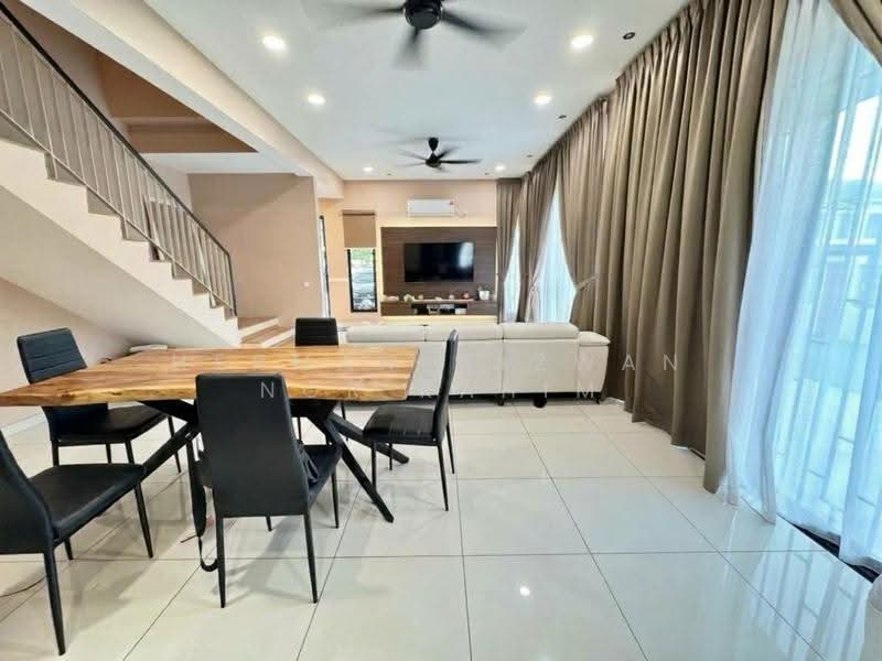2-storey Terraced House for Sale in Elmina (Shah Alam) - Herman Sazwan Nor Rahim - Dining Room - PropertyGuru.com.my