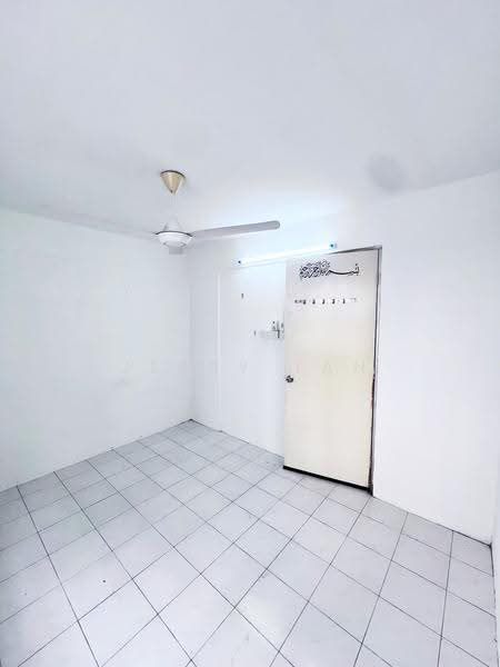 Flat for Rent at Taman Lip Sin Block 1, 3 & 5 - Jerry Tan - Interior - PropertyGuru.com.my