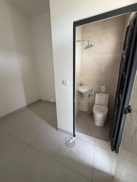 Rumah Berkembar untuk Dijual di Bandar Uda Utama (Johor Bahru) - Jaz Lee - PropertyGuru.com.my