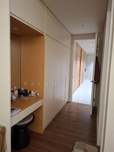 Kondominium untuk Dijual di The Legacy OUG - Daphne Lim - Corridor - PropertyGuru.com.my