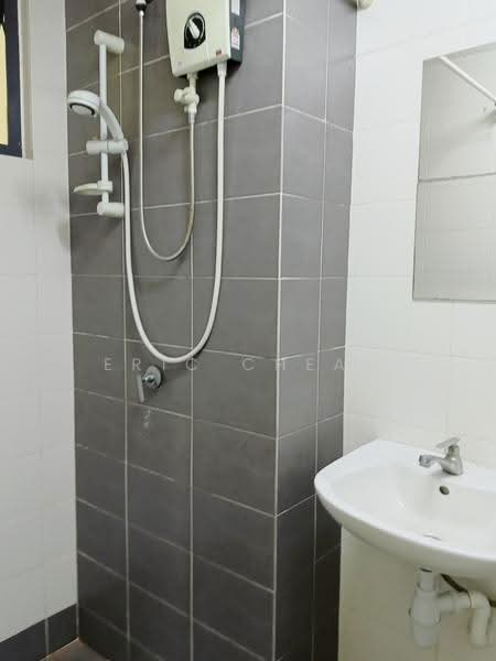 Condominium for Rent at Residence 8 - Eric Cheah - Bathroom - PropertyGuru.com.my