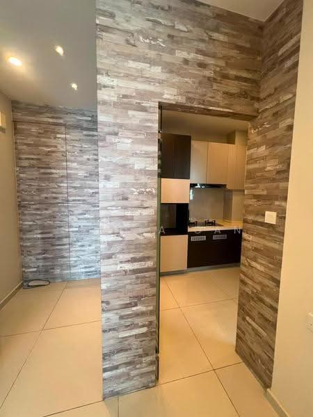 Kondominium untuk Disewa di Kings Bay @ Country Garden Danga Bay - Sandra Gan - Kitchen - PropertyGuru.com.my