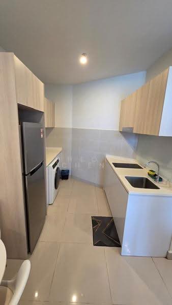Service Residence for Sale at The Shore - Pheon Chen - Kitchen - PropertyGuru.com.my