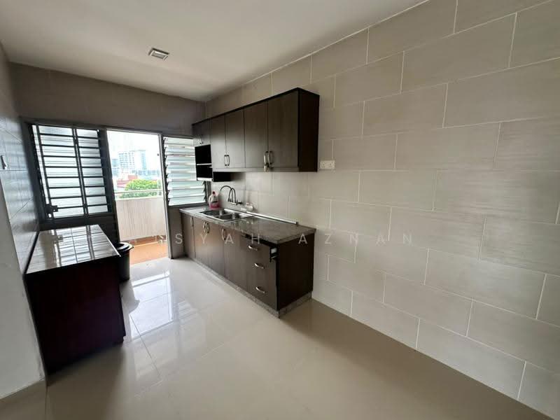 Condominium for Rent at Astana Lumayan - Aisyah Aznan - Kitchen - PropertyGuru.com.my