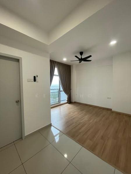 Kediaman Servis untuk Dijual di Midas @ Seri Alam - Kevin Ho - Living Room - PropertyGuru.com.my