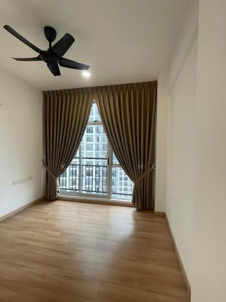 Kediaman Servis untuk Dijual di Midas @ Seri Alam - Kevin Ho - Living Room - PropertyGuru.com.my