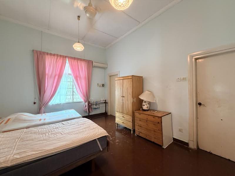 Bungalow House for Sale in Seremban City Centre (Seremban) - Nick Chan - Bedroom - PropertyGuru.com.my