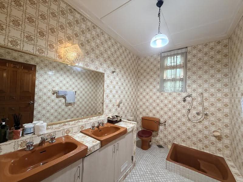 Bungalow House for Sale in Seremban City Centre (Seremban) - Nick Chan - Bathroom - PropertyGuru.com.my