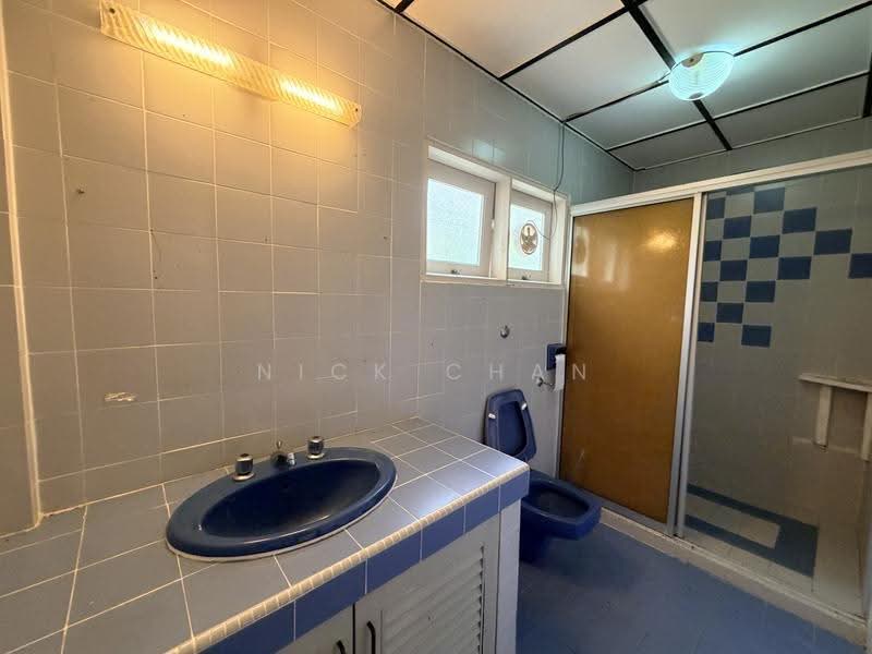 Bungalow House for Sale in Seremban City Centre (Seremban) - Nick Chan - Bathroom - PropertyGuru.com.my