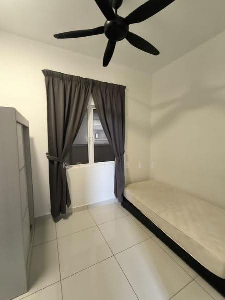 Condominium for Rent at Paraiso Residence @ The Earth - Koei See - Bedroom - PropertyGuru.com.my
