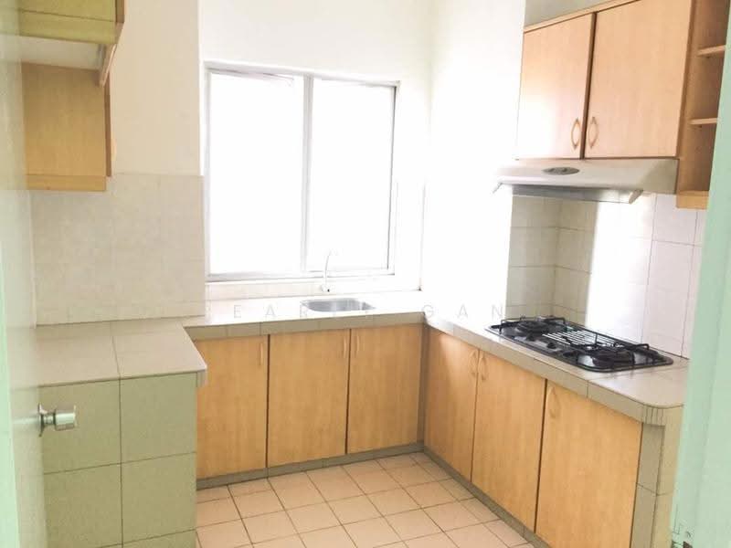 Condominium for Rent at Ridzuan Condominium - Pearly Gan - Kitchen - PropertyGuru.com.my