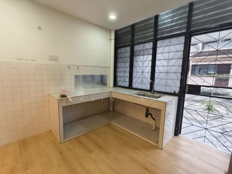 2-storey Terraced House for Rent in Johor Bahru (Johor) - Kavin Tan - Kitchen - PropertyGuru.com.my