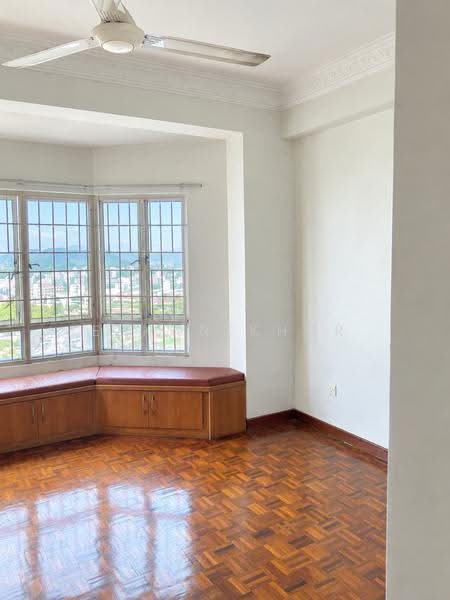 Pangsapuri untuk Dijual di Seri Puri - Eehan Khor - Living Room - PropertyGuru.com.my