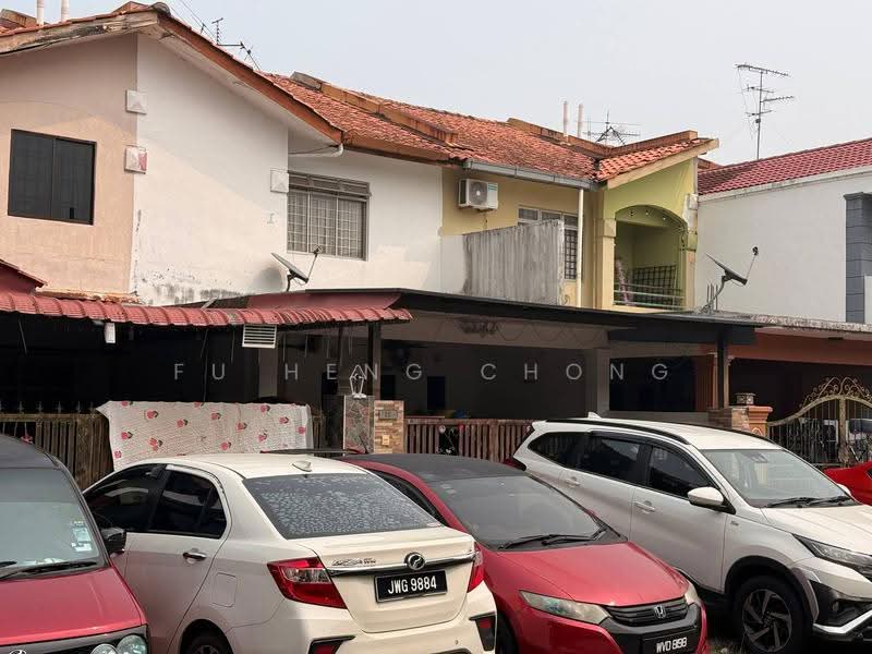 2-storey Terraced House for Sale in Taman Mawar (Pasir Gudang) - Fu Heng Chong - Exterior - PropertyGuru.com.my
