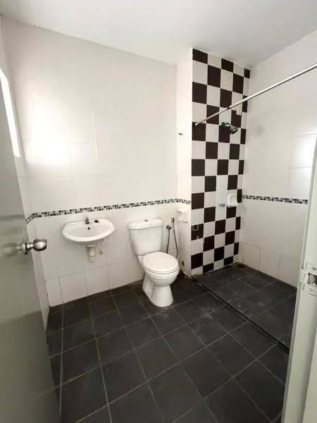 Terraced House for Sale in Aman Putri (Sungai Buloh) - Ahmad Muslim - Bathroom - PropertyGuru.com.my