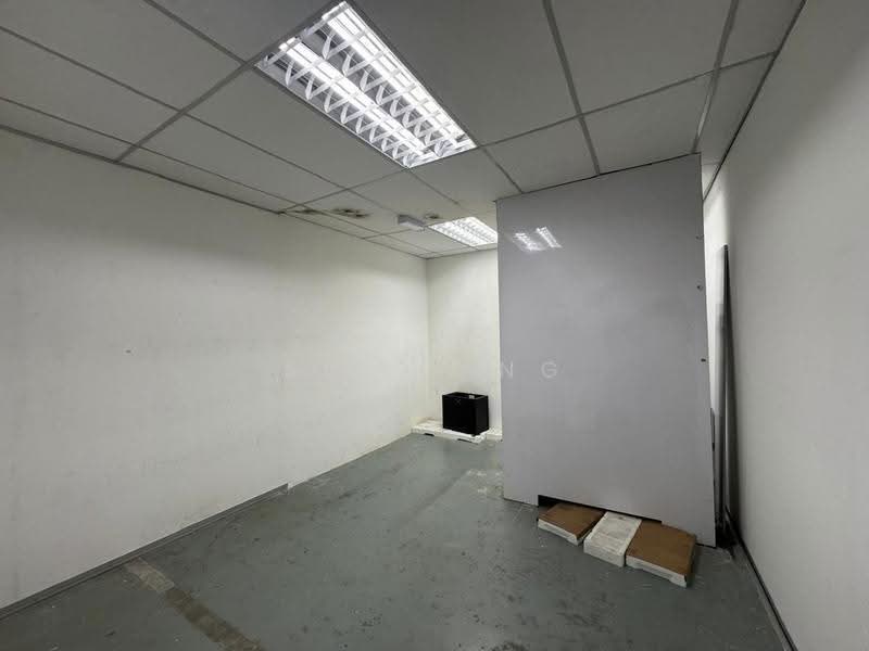 Shop for Rent in Taman Ungku Tun Aminah (Skudai) - Shi Ting - Interior - PropertyGuru.com.my