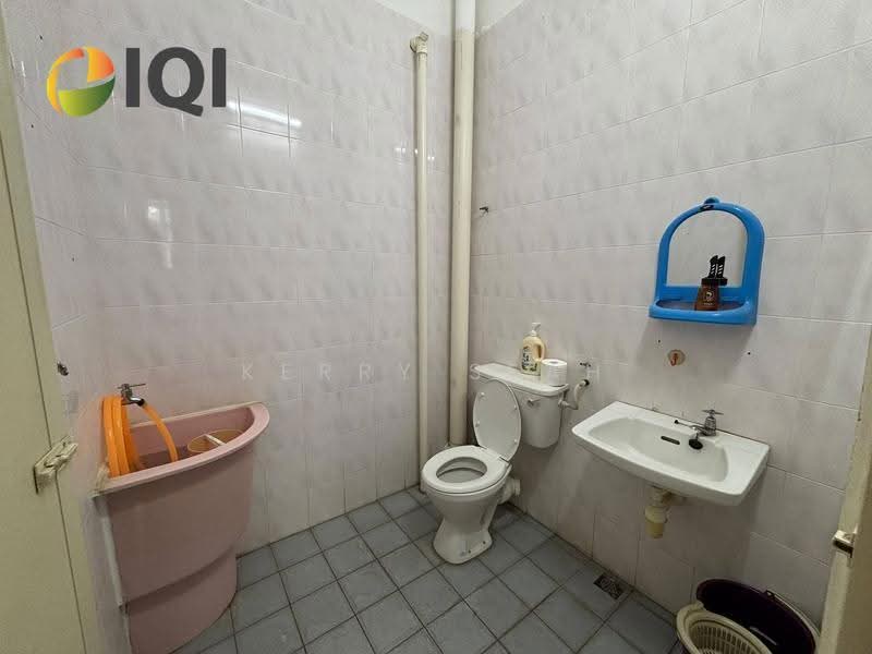 Rumah Teres 2-Tingkat untuk Dijual di Taman Saujana Permai (Bukit Mertajam) - Kerry Seah - Bathroom - PropertyGuru.com.my