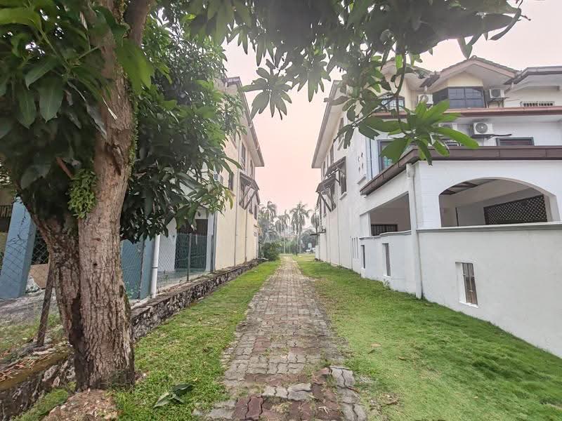Townhouse for Sale in Subang Bestari (Shah Alam) - Vivian Ho - Exterior - PropertyGuru.com.my