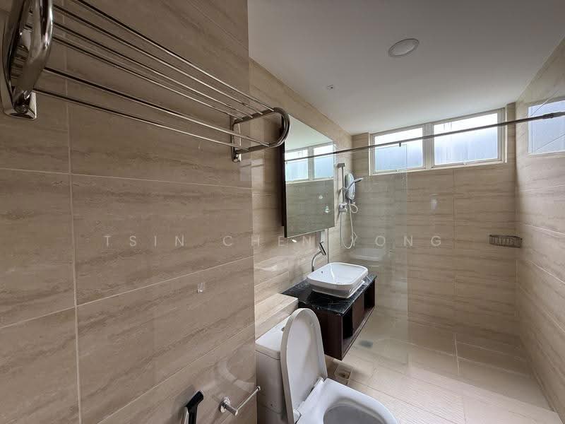 Condominium for Rent at The Bay Residences - Stephennie Yong - Bathroom - PropertyGuru.com.my