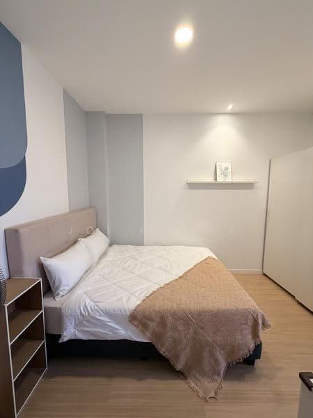 Service Residence for Sale at D'Latour - Joe Kasyif - Bedroom - PropertyGuru.com.my