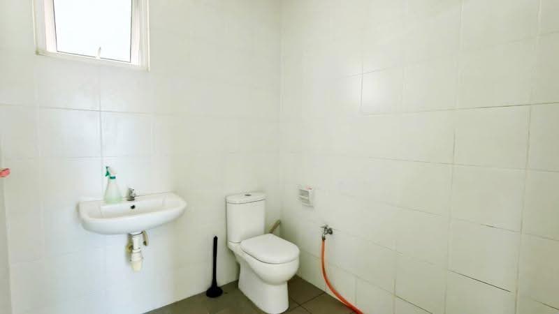 Kondominium untuk Disewa di Imperial Residences - Jerry Tan - Bathroom - PropertyGuru.com.my