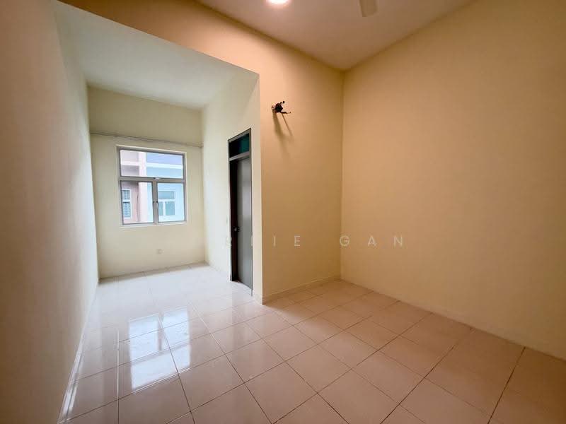 Rumah Teres 2-Tingkat untuk Disewa di Bandar Saujana Putra (Tanjong Duabelas) - Charlie Gan - Interior - PropertyGuru.com.my