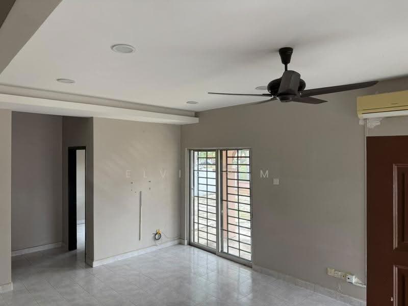 Rumah Teres 2-Tingkat untuk Disewa di Taman Setia Indah (Tebrau) - Elvis Sim - Living Room - PropertyGuru.com.my