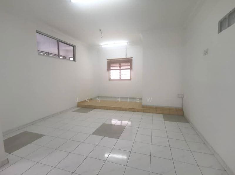 Kedai untuk Dijual di Taman Paramount (Petaling Jaya) - Jan Hiew - PropertyGuru.com.my